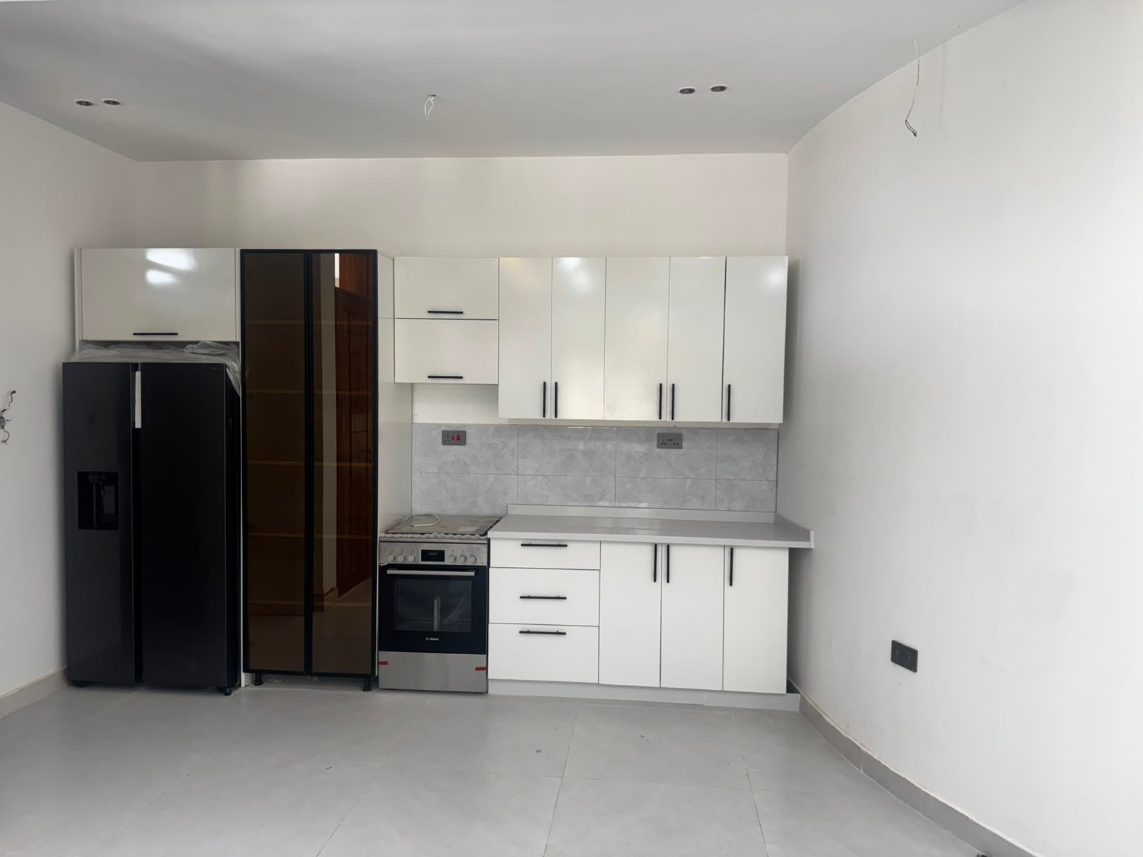 Custom Modern Kitchen Cabinets in Tanzania | StarDecor